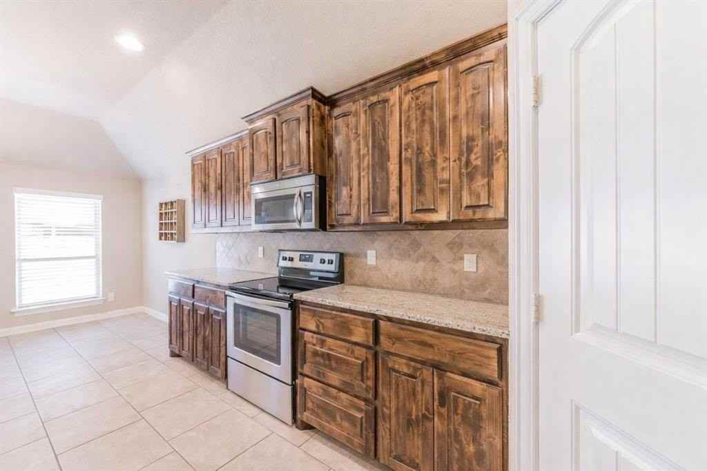 133 Whitetail Dr - Photo 5 of 13