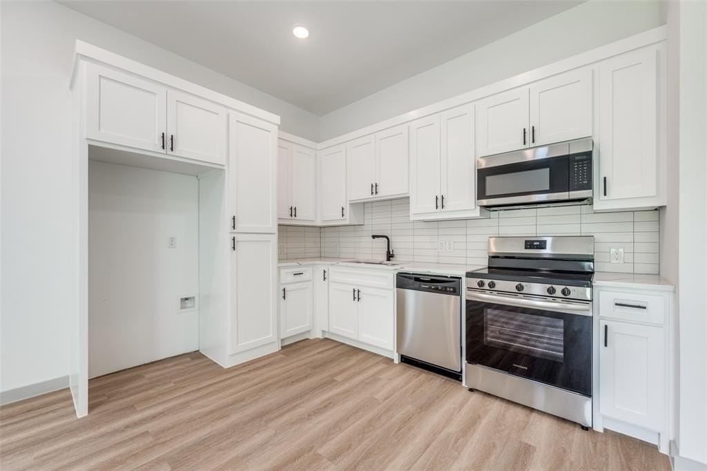 1509 Locust St #B - Photo 3 of 13