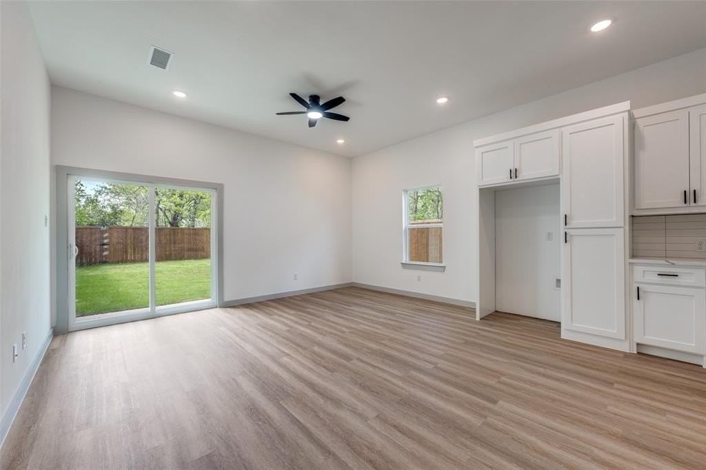 1509 Locust St #B - Photo 4 of 13