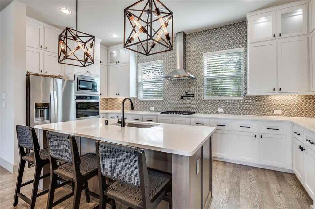 1434 Elevado Dr - Photo 7 of 20