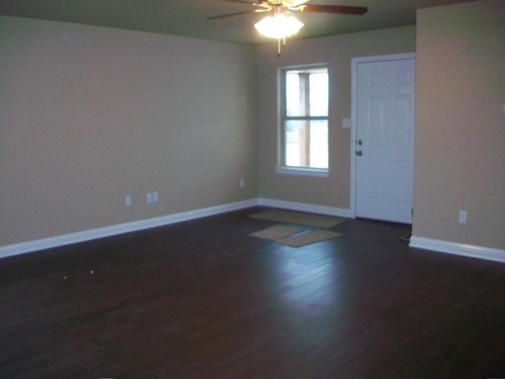 3006 Weave Ct - Photo 3 of 23