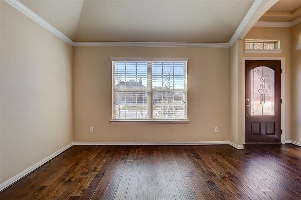 217 Baldwin Dr - Photo 5 of 33