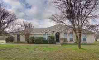 featured image of 101 Langley Ct