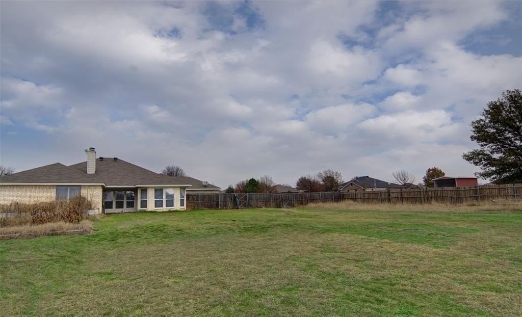 101 Langley Ct - Photo 5 of 25