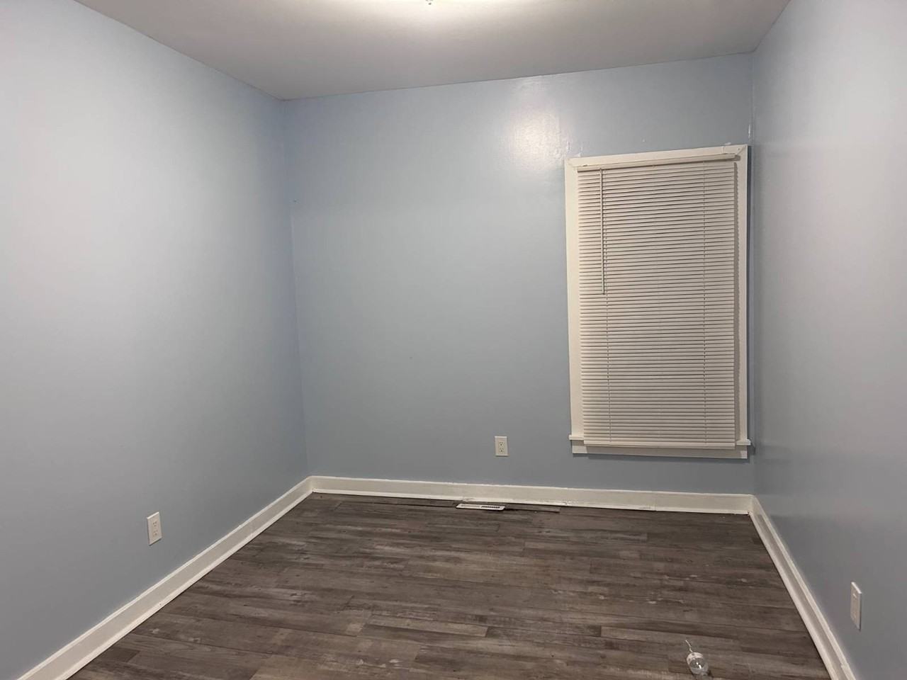 112/114 MARK AVE - Photo 5 of 5