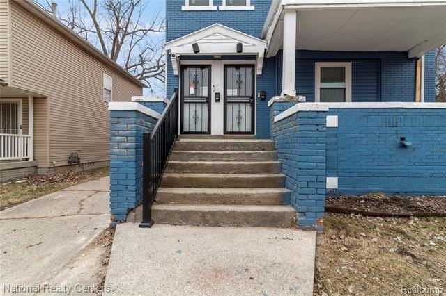 767 Navahoe St - Photo 2 of 44