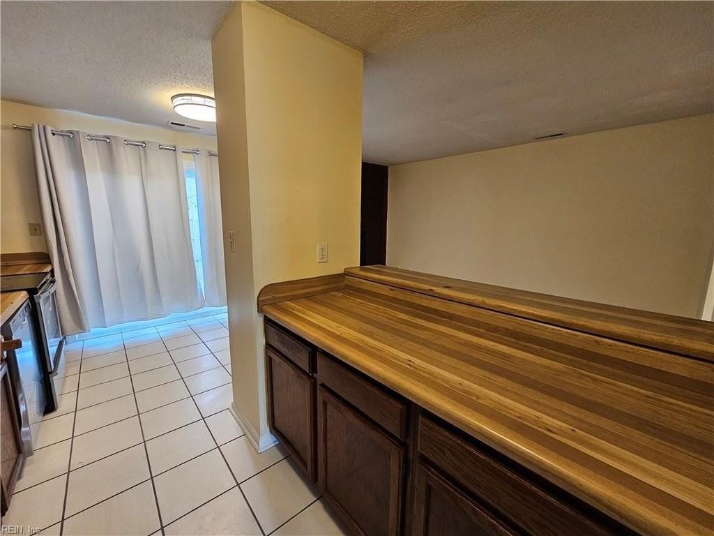 731 Woodbox Dr - Photo 5 of 18