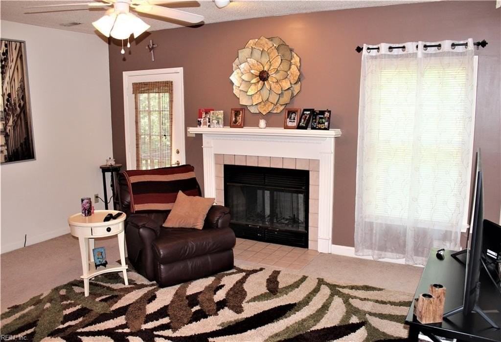 561 Kristy Ct - Photo 2 of 22