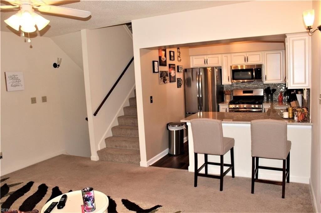 561 Kristy Ct - Photo 4 of 22