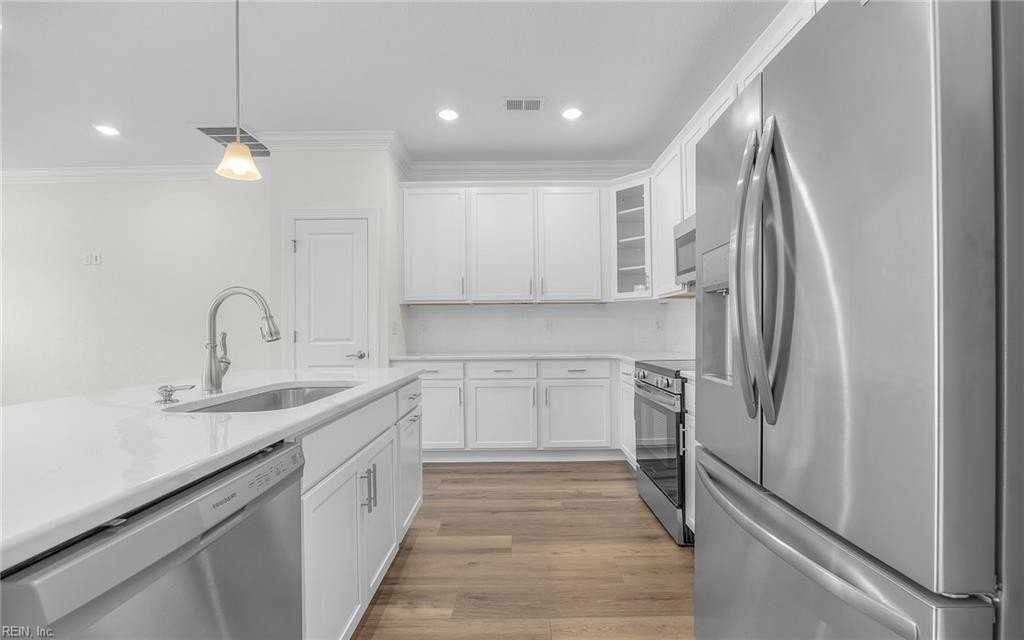 4948 Apricot Way - Photo 6 of 27