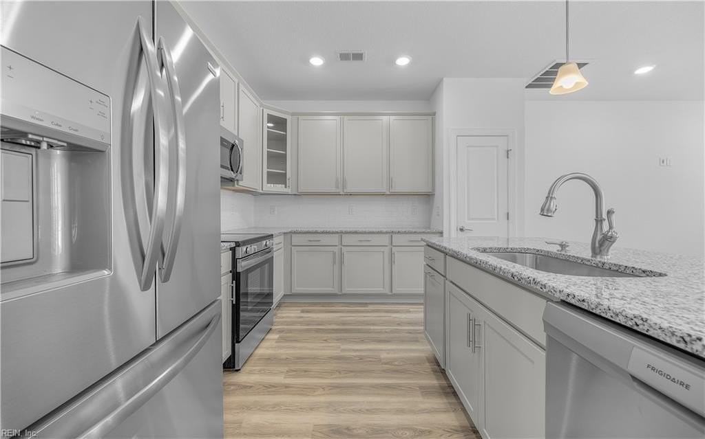 4944 Apricot Way - Photo 5 of 25