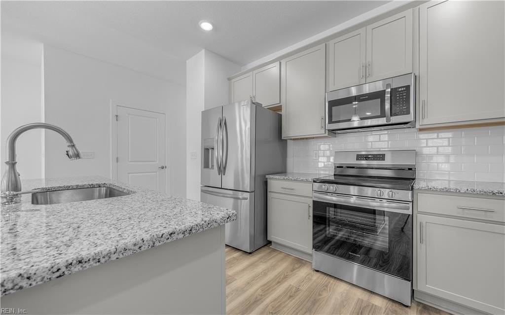 4944 Apricot Way - Photo 6 of 25