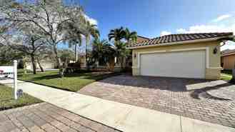 19010 Sw 10th St - Photo 1 of 1