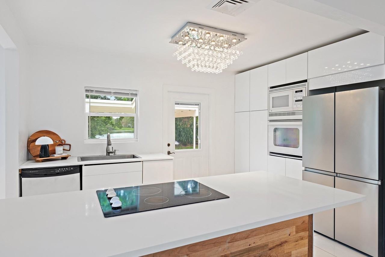 4030 Gem Lake Dr - Photo 7 of 20