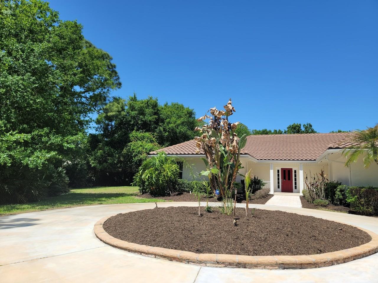 7922 Steeplechase Ct - Photo 3 of 39