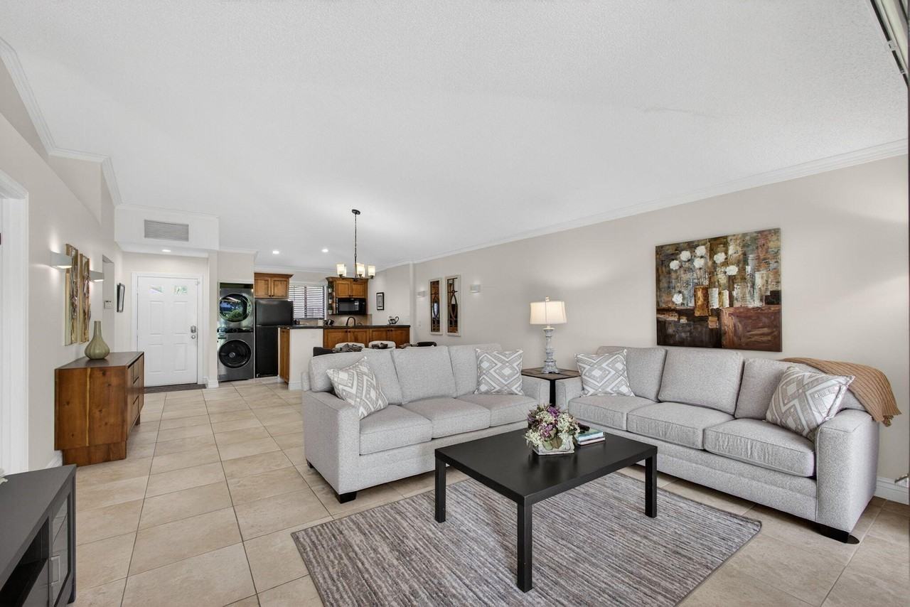 119 Club Dr - Photo 7 of 47