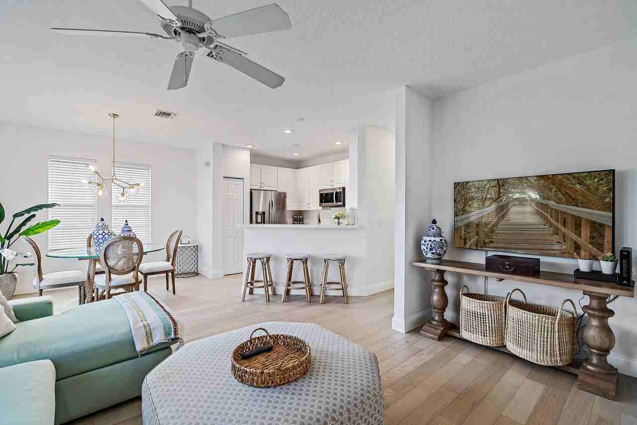 114 Evergrene Pkwy - Photo 4 of 13