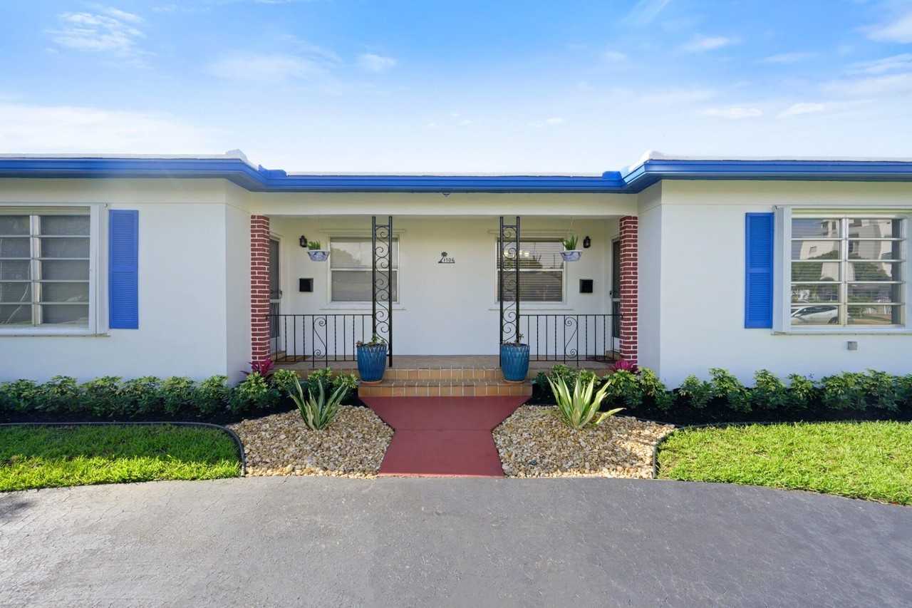 1706 Dewey St - Photo 4 of 25