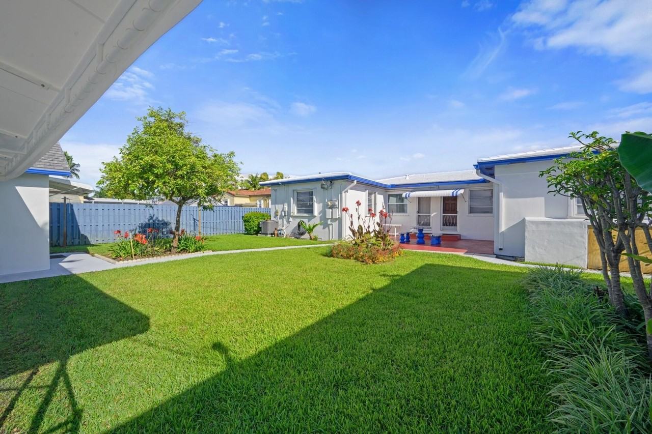 1706 Dewey St - Photo 6 of 25