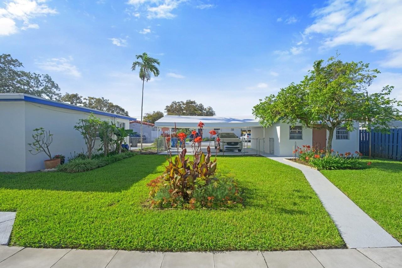 1706 Dewey St - Photo 7 of 25