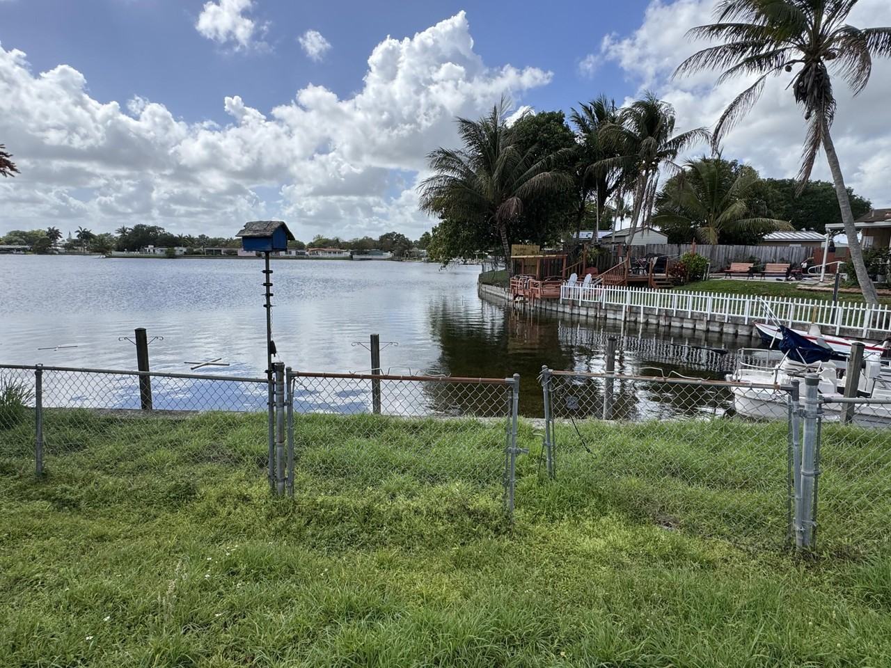 2180 Nw 93rd Ave - Photo 2 of 21