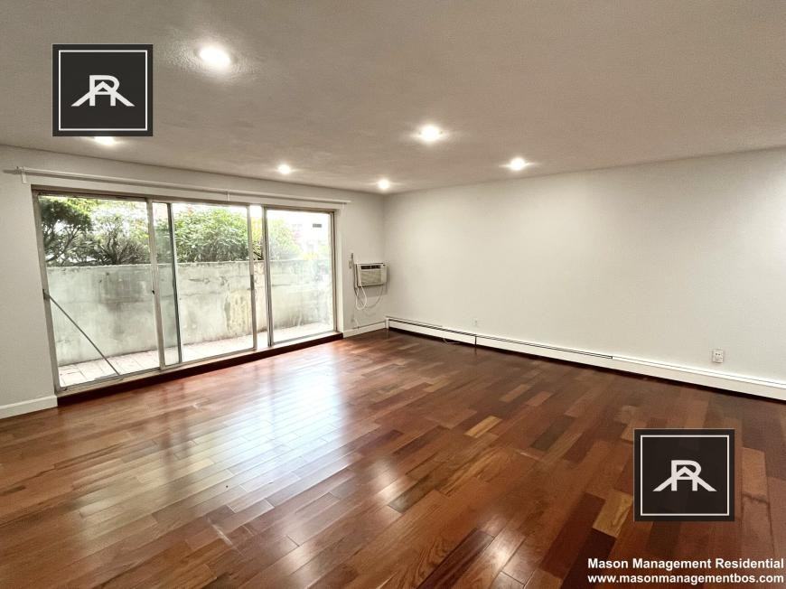 385 Langley Rd - Photo 7 of 10