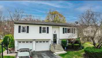 featured image of 13 Newbury St