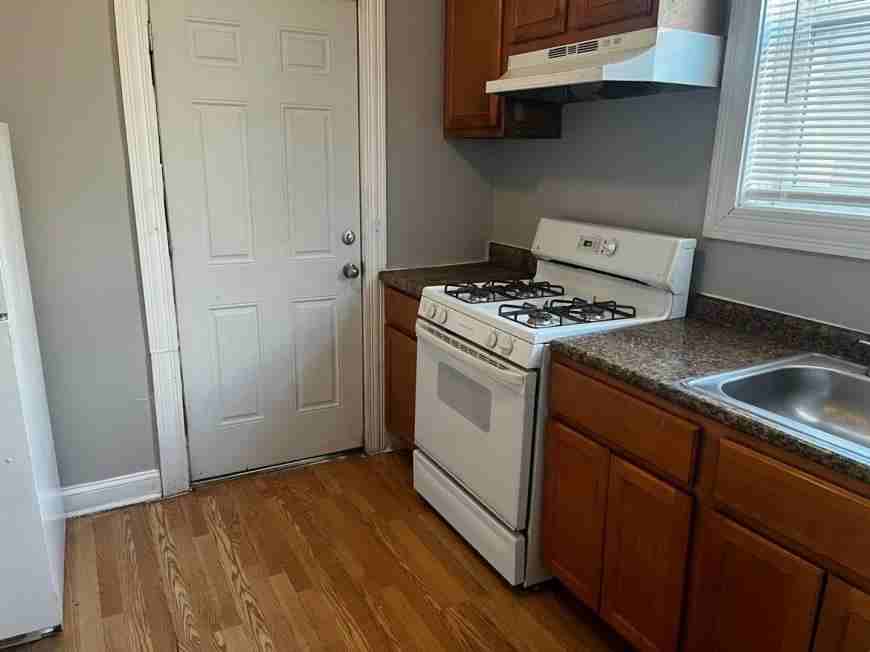 1336 E 76th St - Photo 4 of 5