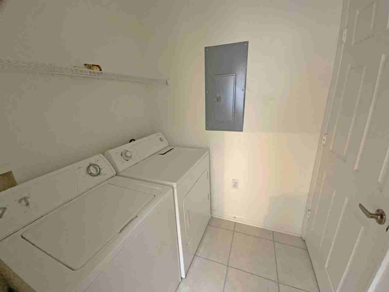 1603 Preswick Place - Photo 5 of 21