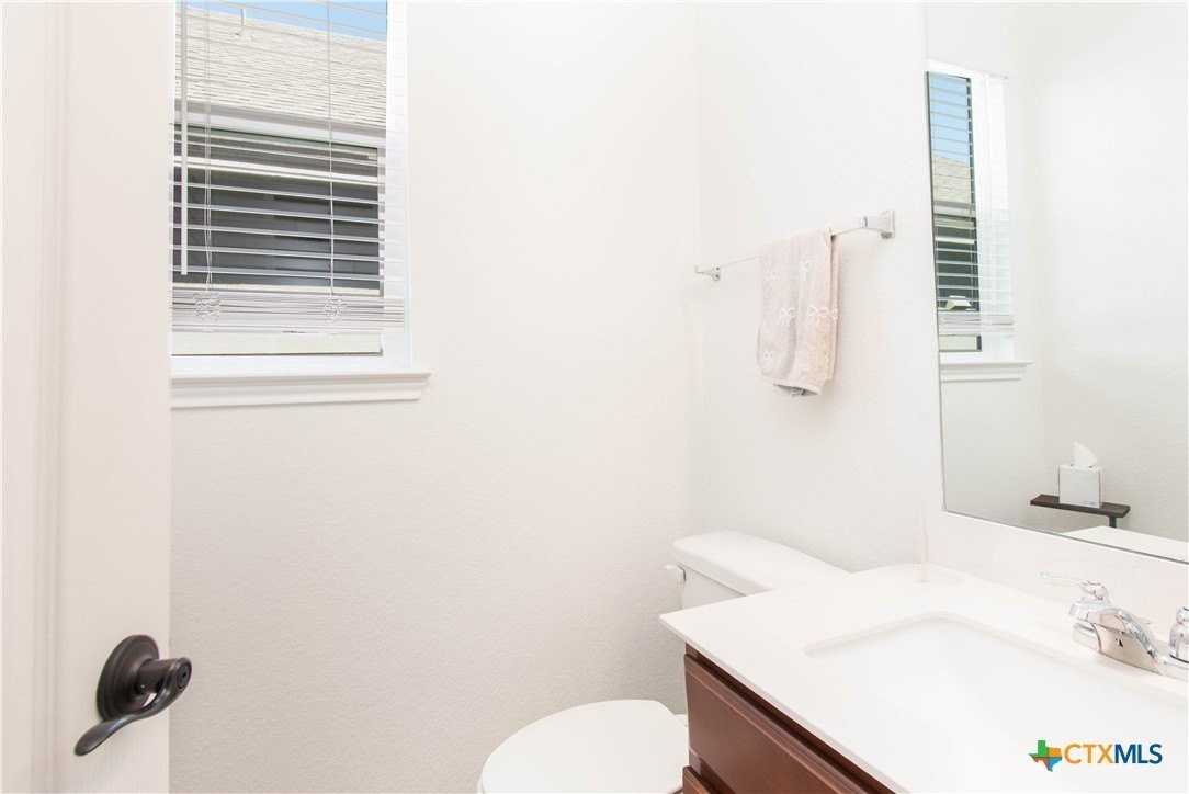 661 Bailey Park Dr - Photo 6 of 32