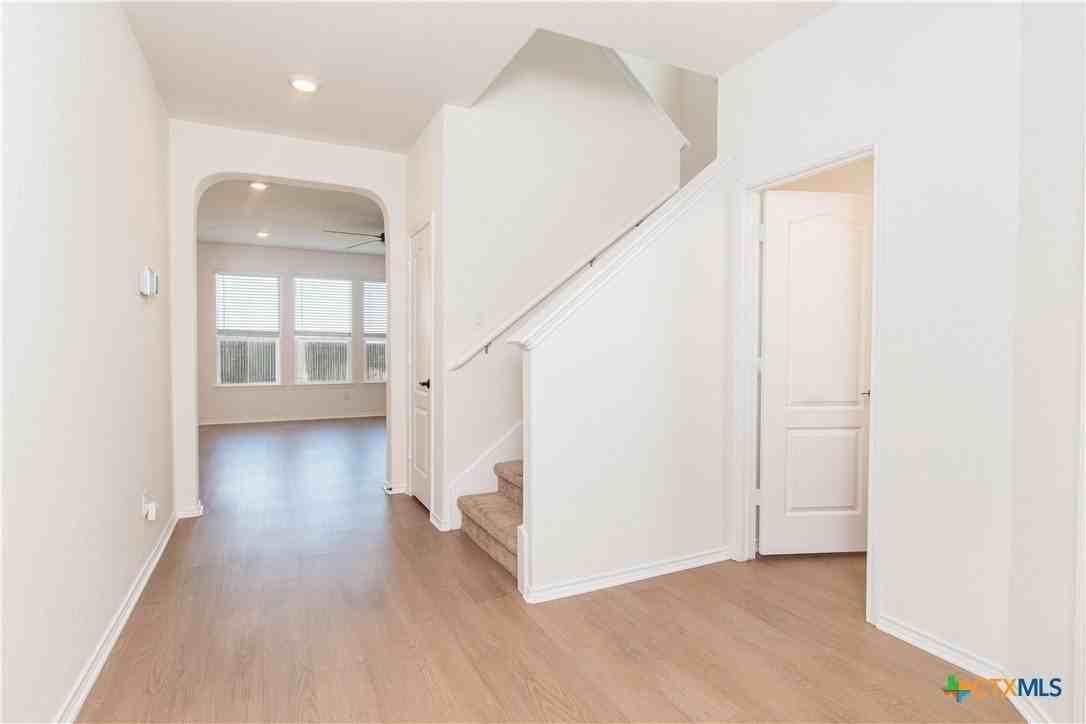 661 Bailey Park Dr - Photo 7 of 32