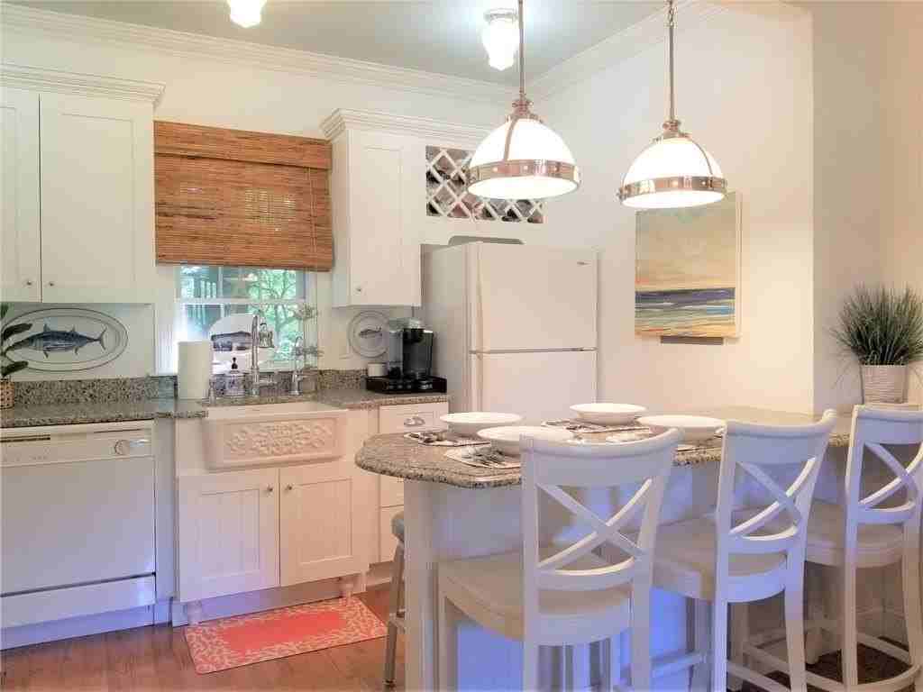 97 Narragansett Ave Unit C3 - Photo 7 of 17