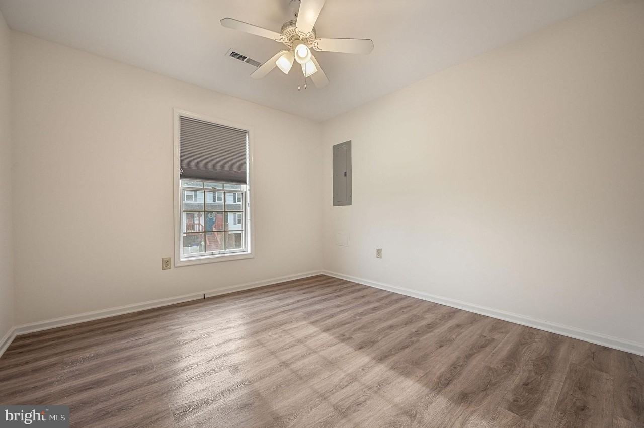 93 Wyatt St - Photo 7 of 15