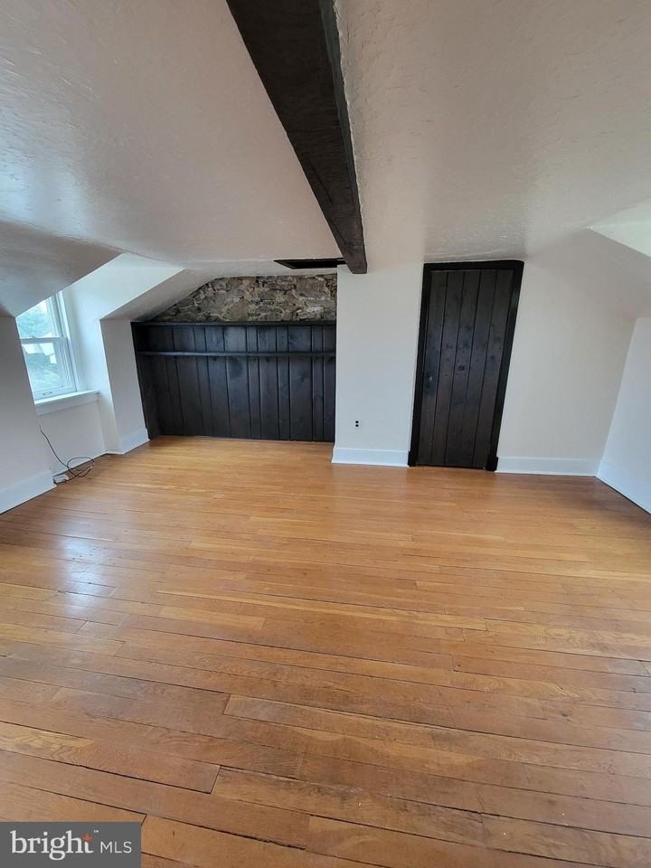 110 GUMBES Road #3rdFL - Photo 4 of 24