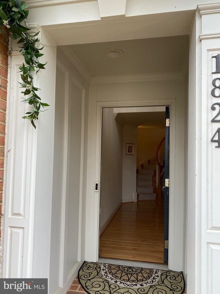 1824 Fonthill Ct Unit 21 - Photo 4 of 48