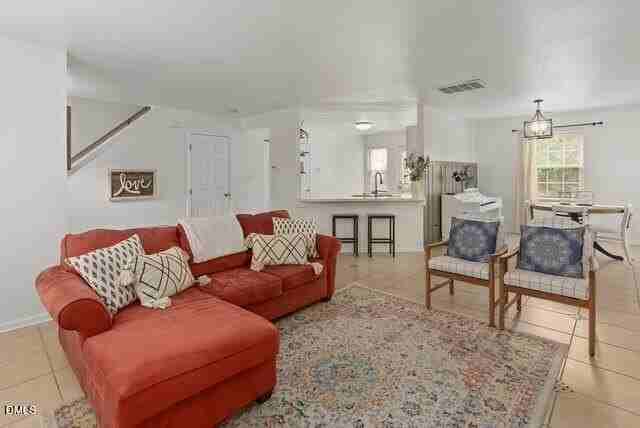 9 Tarrywood Ct - Photo 3 of 19