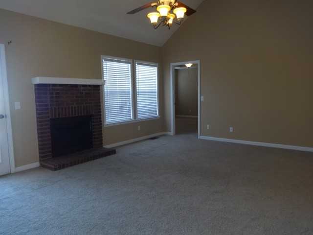3498 Torrington Ln - Photo 3 of 18