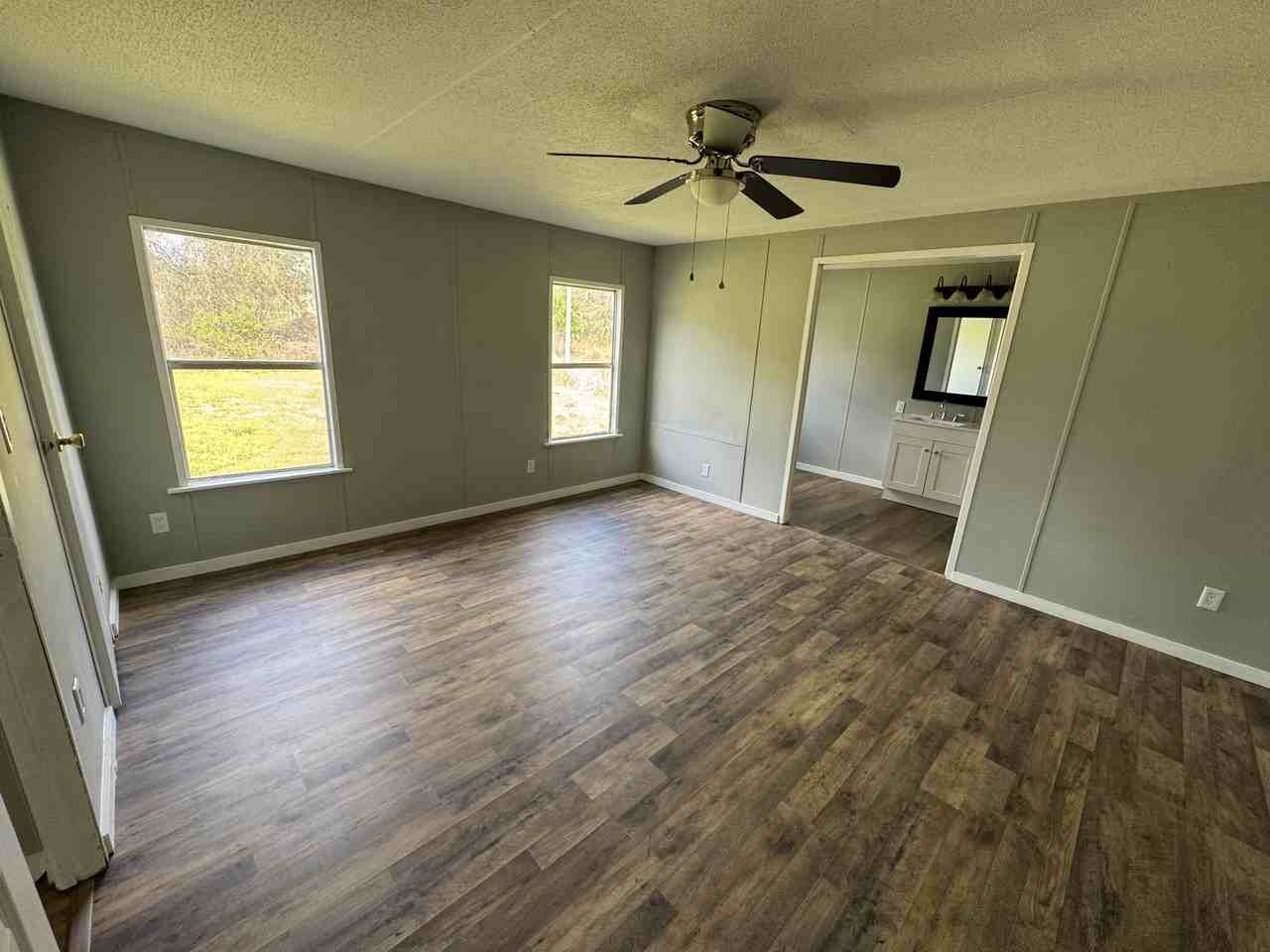 1136 County Road 21 N #1 - Photo 3 of 5