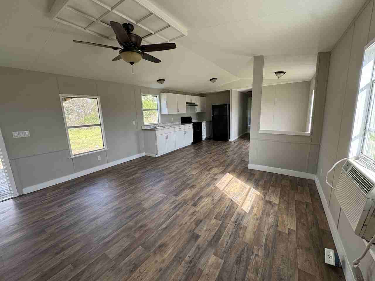 1136 County Road 21 N #1 - Photo 4 of 5