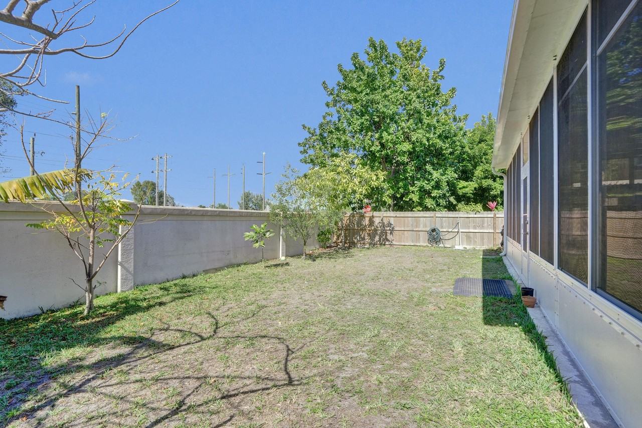 3099 W Buena Vista Dr - Photo 5 of 6