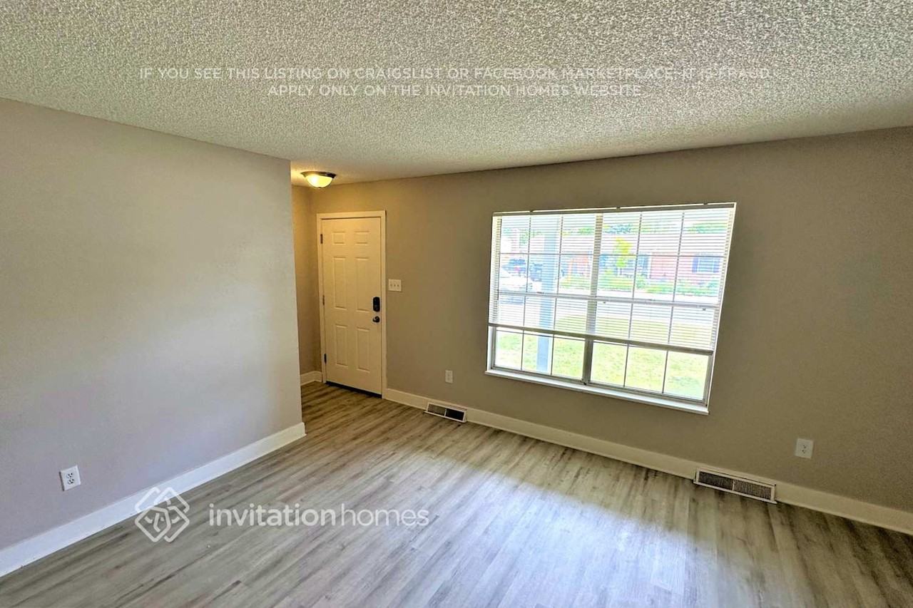 12857 Garfield Cir - Photo 2 of 16