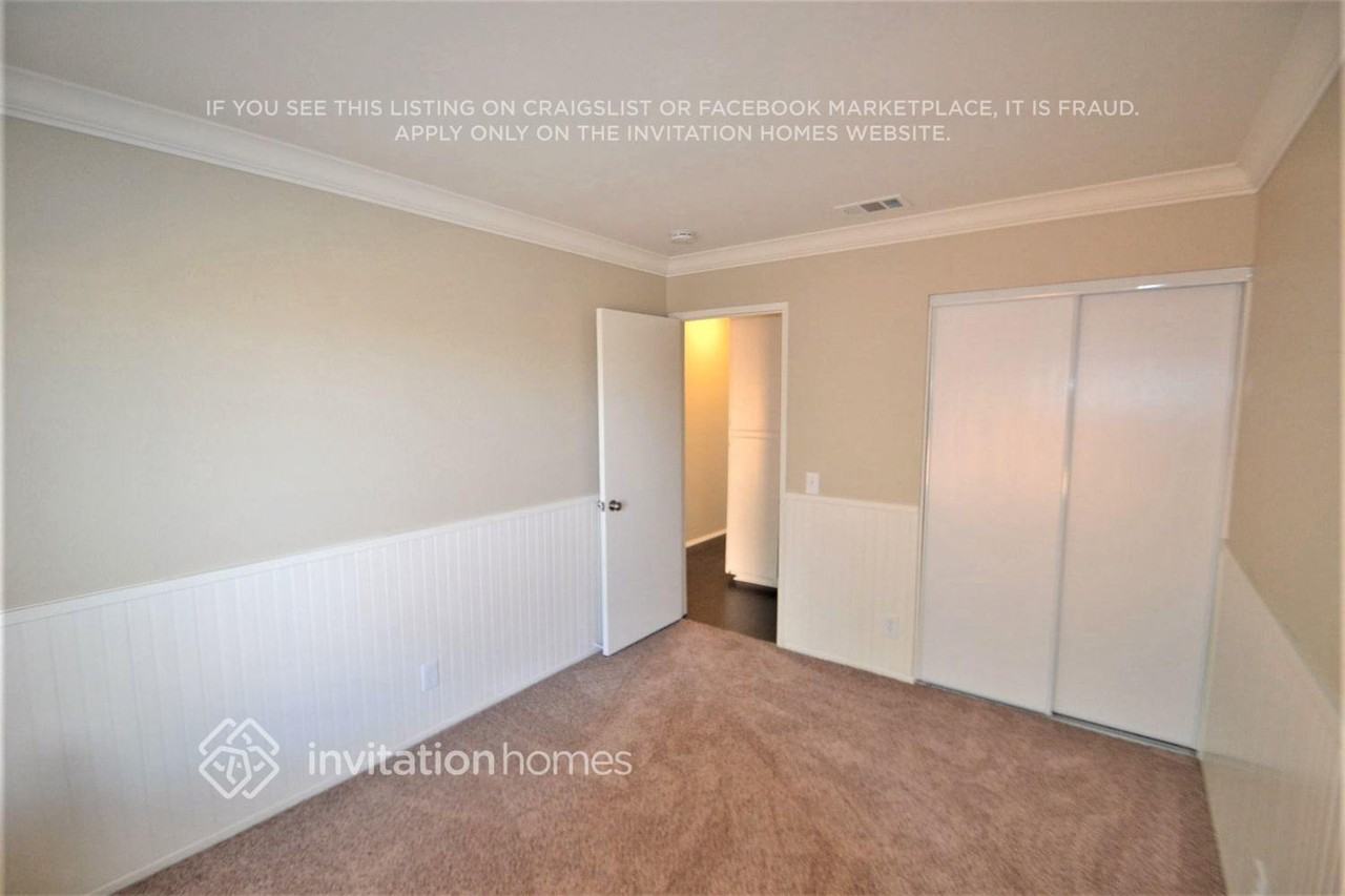 11239 Arizona Ave - Photo 6 of 12