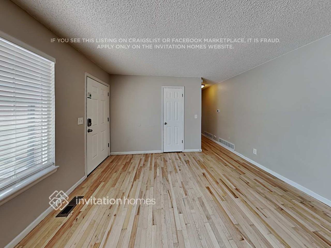 4255 S Naples Way - Photo 6 of 21