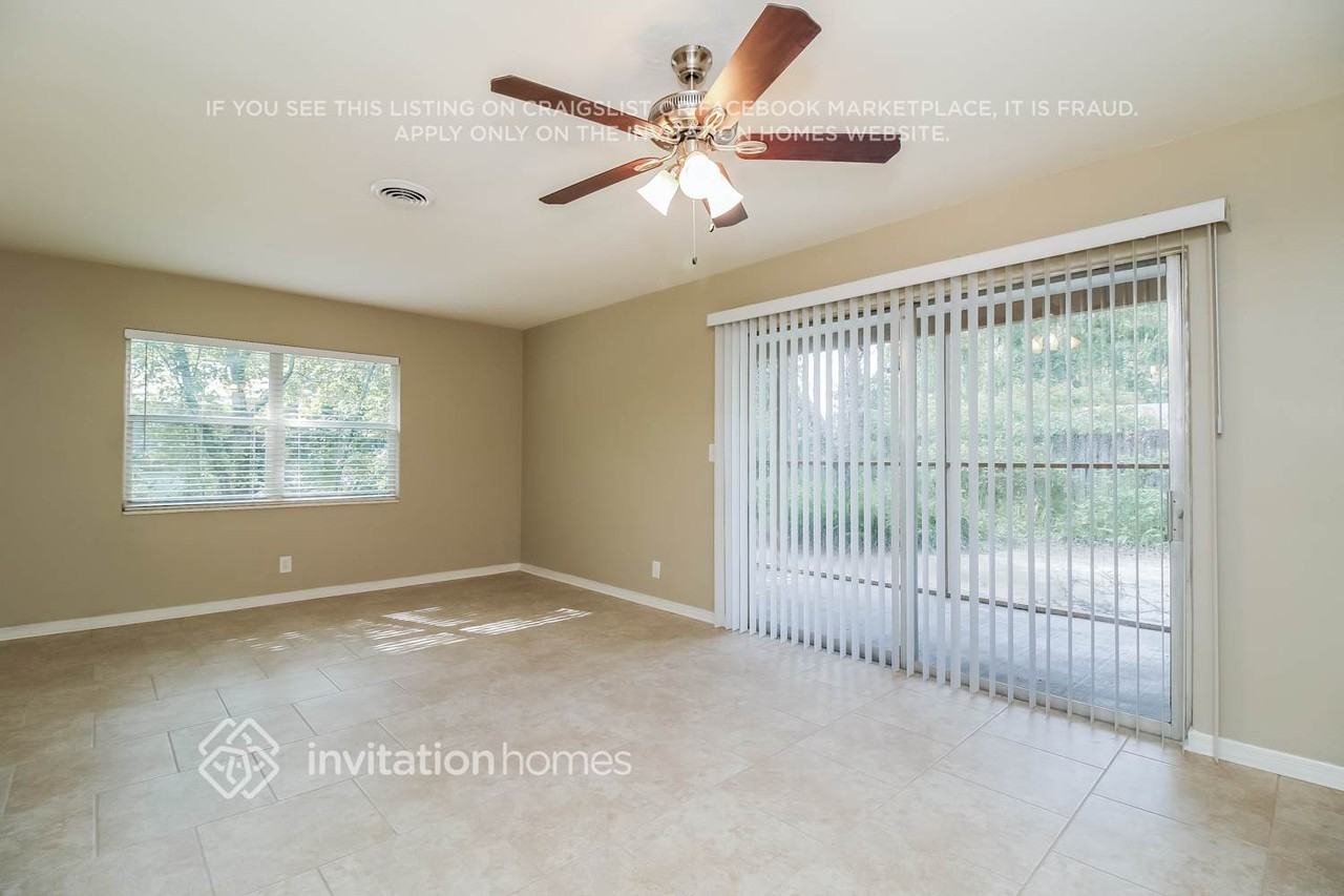 630 Holland Ave - Photo 4 of 21