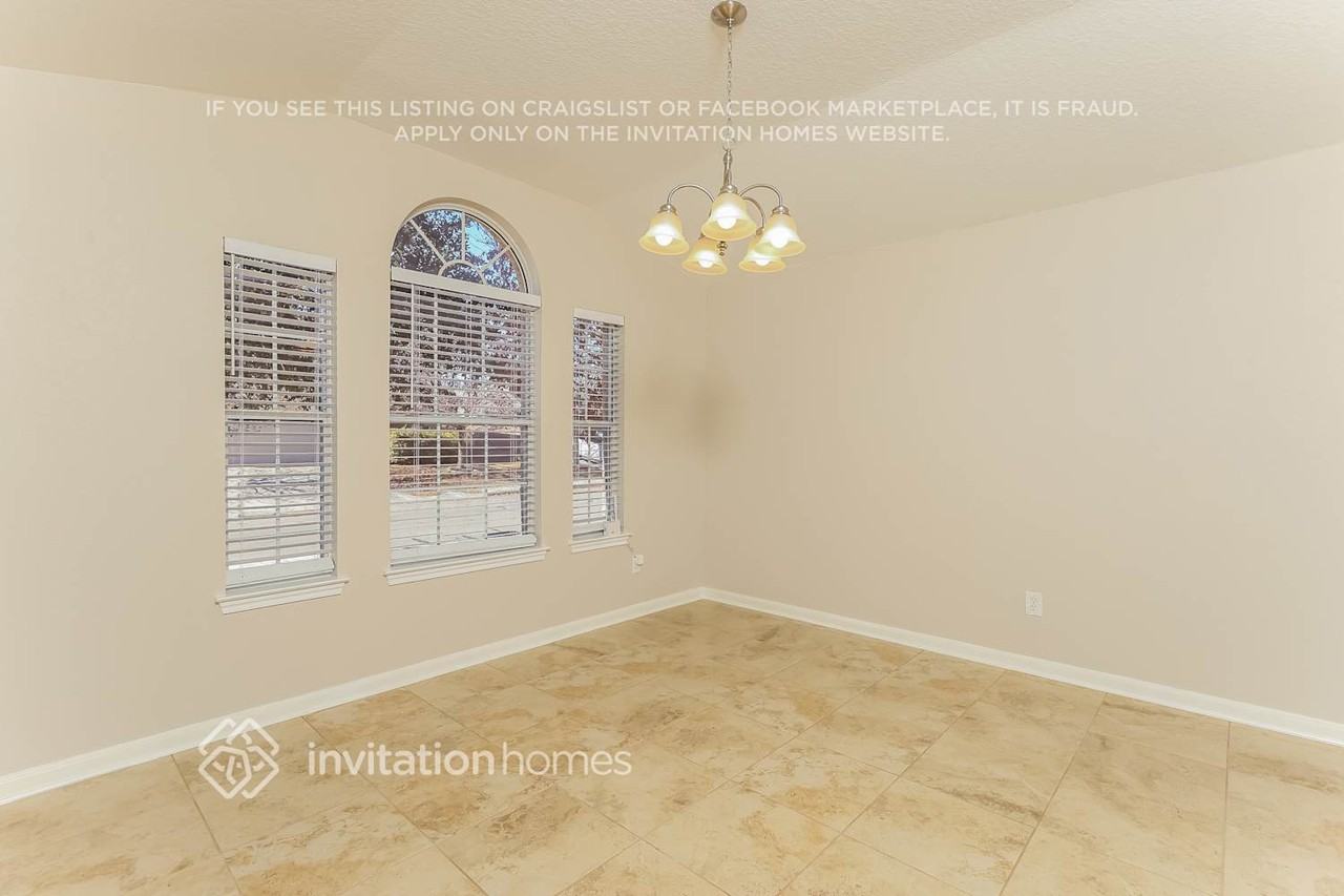 8414 Western Way - Photo 5 of 16