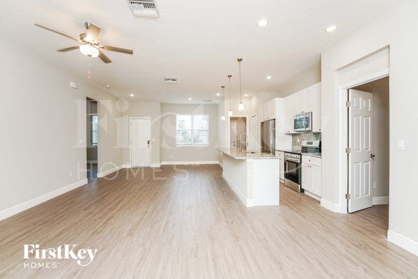 2420 San Filippo Dr Se - Photo 3 of 16