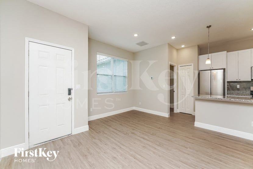 2420 San Filippo Dr Se - Photo 4 of 16