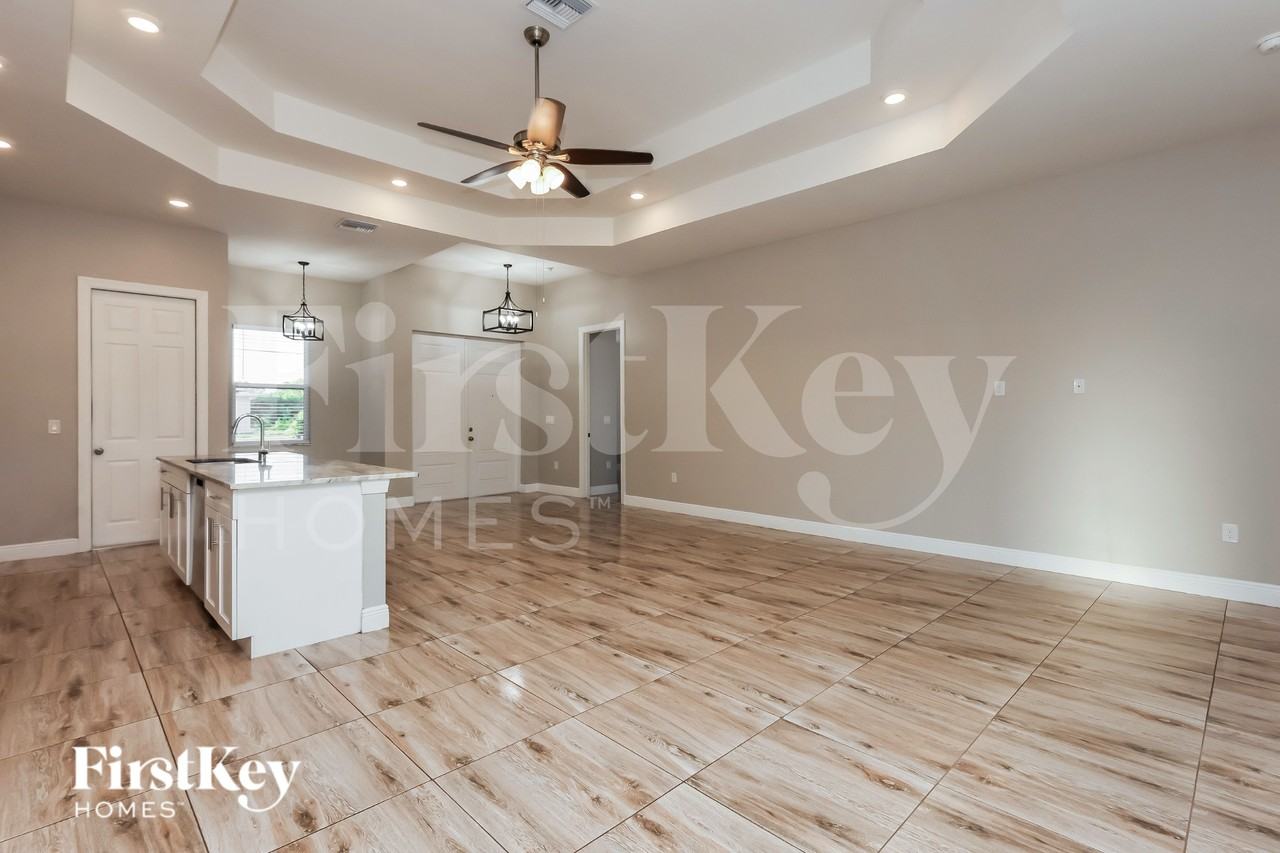 3302 14th St Sw - Photo 2 of 19