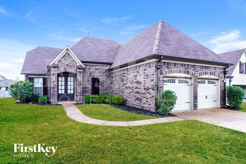 2453 Crimson Ridge Ln - Photo 2 of 15