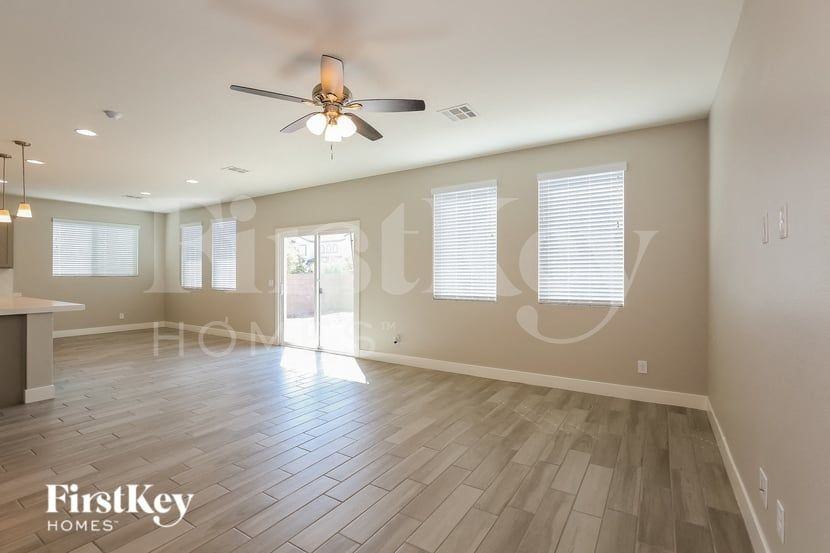 4649 Scent St - Photo 3 of 15